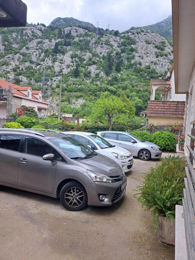 Apartment Benvenuti Kotor Bagian luar foto