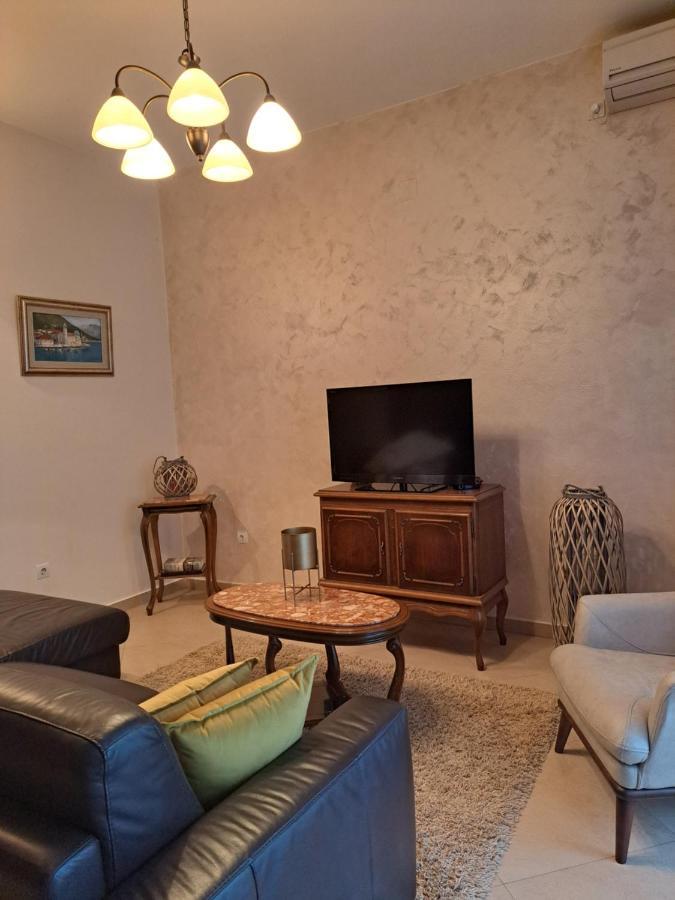 Apartment Benvenuti Kotor Bagian luar foto